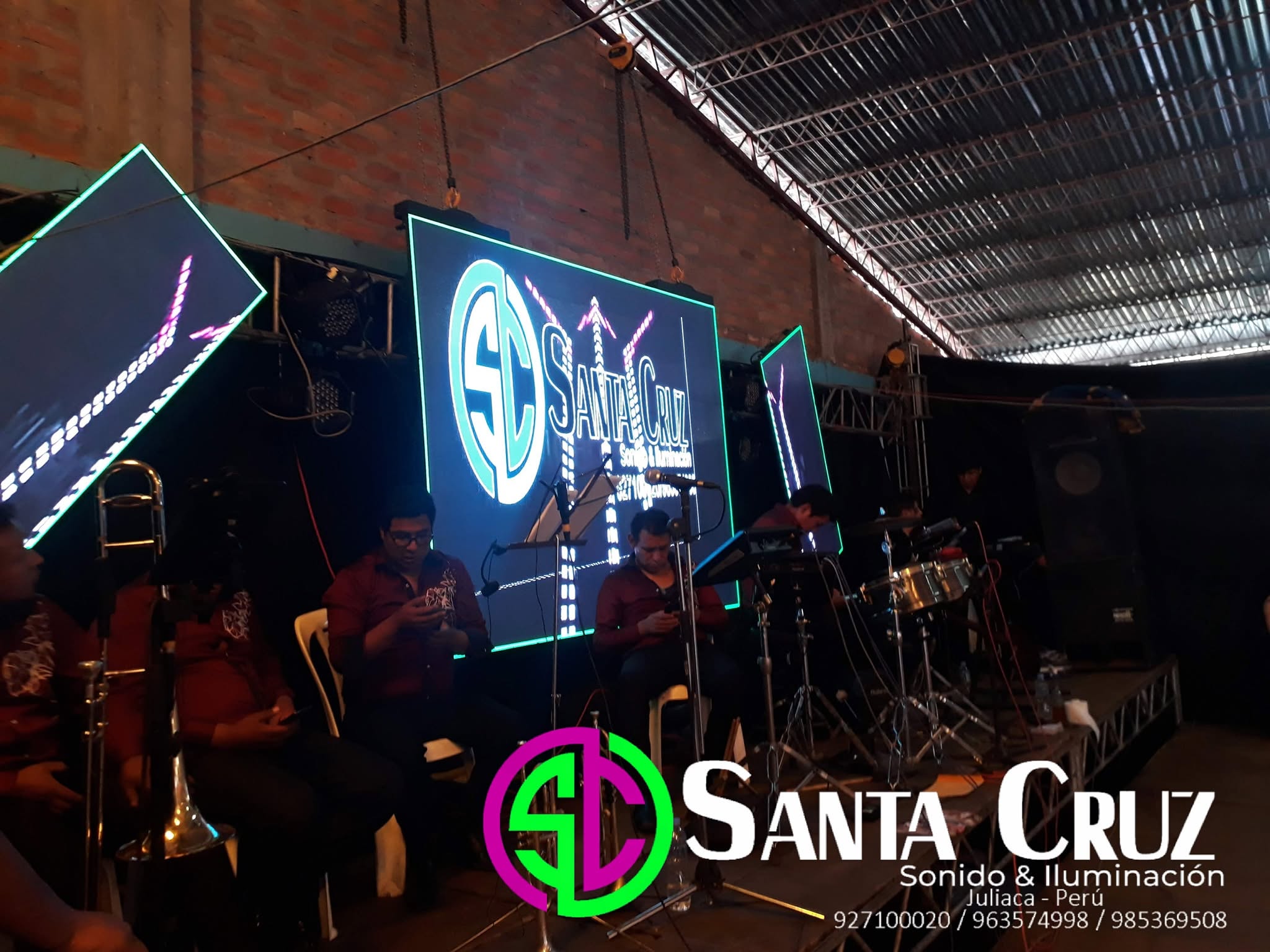 Sonido Y Luces SANTA CRUZ